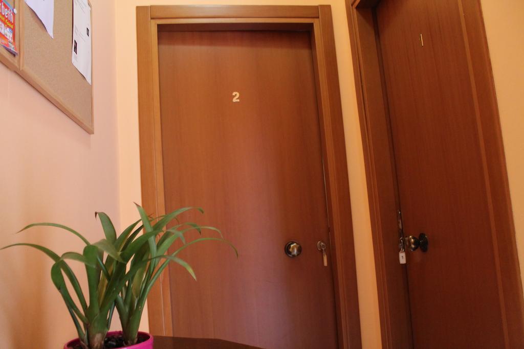 Camere Helios San Giovanni Rotondo Rom bilde