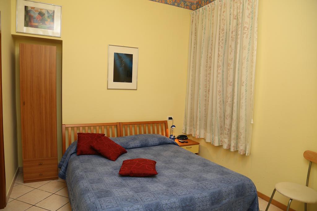 Camere Helios San Giovanni Rotondo Eksteriør bilde